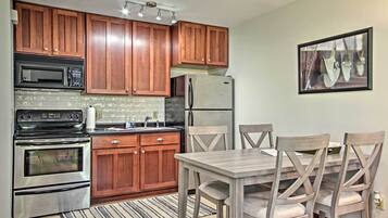 Apartment (0 Bedroom) | Interior