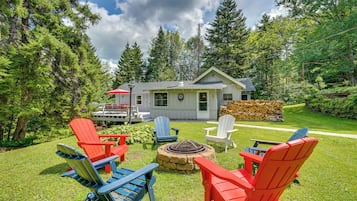 House (3 Bedrooms) | Terrace/patio