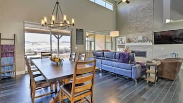 House (4 Bedrooms) | Interior