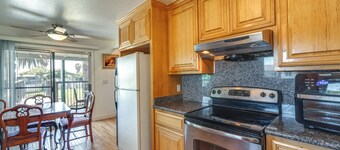 Waterfront Bethel Island Home w/ Dock & Slip