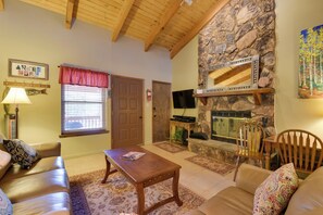 Apartment (1 Bedroom) | Interior - Condo w/ Grill Access: Close to Angel Fire Resort (Angel Fire)
