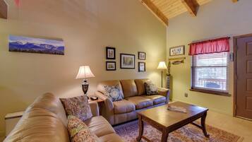 Apartment (1 Bedroom) | Interior