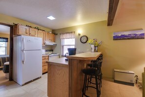 Apartment (1 Bedroom) | Interior - Condo w/ Grill Access: Close to Angel Fire Resort (Angel Fire)
