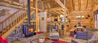 Breckenridge Cabin w/ Hot Tub: Ski & Hike!