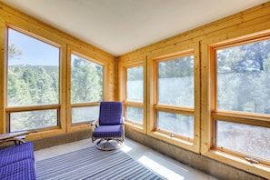 House (3 Bedrooms) | Interior - Roomy Angel Fire Home w/ Hot Tub, Sunroom & Views! (Angel Fire)
