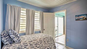 3 bedrooms, iron/ironing board, bed sheets