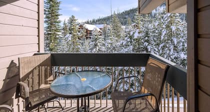 Steps to Ski Lifts - Condo w/ Walk-out Patio!