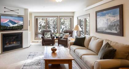 Steps to Ski Lifts - Condo w/ Walk-out Patio!