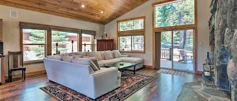 House (4 Bedrooms) | Interior