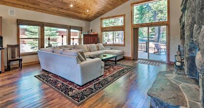 Truckee Escape w/ Hot Tub Near Ski Resorts