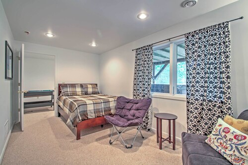 Nice Galena Home w/ Huge Patio, Hot Tub & Fire Pit