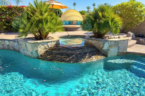 Indian Wells Oasis w/ Pool: Walk to Tennis Garden!