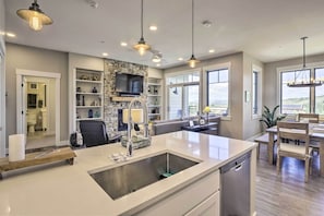 Apartment (2 Bedrooms) | Interior - Winter Park Condo w/ Fireplace - 4 Mi to Slopes! (Winter Park)