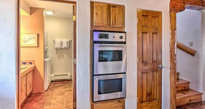 El Prado Townhome w/ View of Taos Mountains!