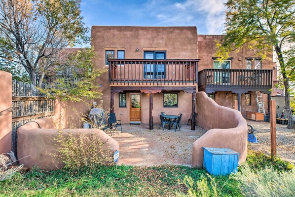 Apartment (2 Bedrooms) | Interior - El Prado Townhome w/ View of Taos Mountains! (El Prado)