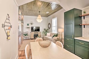 Cottage (2 Bedrooms) | Interior