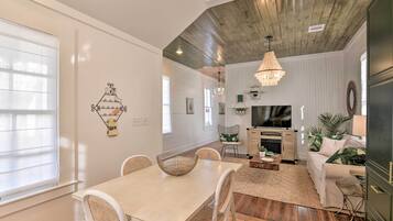 Cottage (2 Bedrooms) | Interior