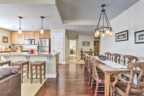 Interior - Ski-in/ski-out Granby Base Camp Escape w/ Balcony (Granby)