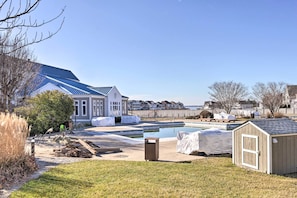 Apartment (3 Bedrooms) | Interior - Canal Views & Community Pool: Ocean City Condo (Ocean City)