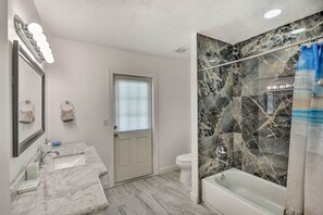 House (4 Bedrooms) | Bathroom - Port Orange Oasis: Close to Beaches & Dining! (Port Orange)