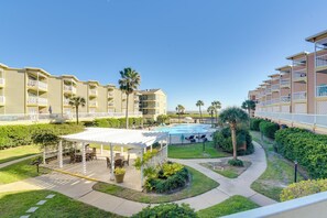 Apartment (1 Bedroom) | Interior - Walk to Galveston Beach: Resort Condo w/ Perks! (Galveston)