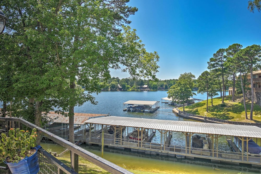 Mid-century Modern Condo on Lake Hamilton! - Piney, AR