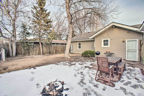 Walkable Neighborhood: Family Home In Wheat Ridge - Morrison, CO