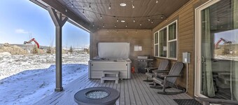 Ski & Hike: Home w/ Hot Tub + Gas Grill in Granby