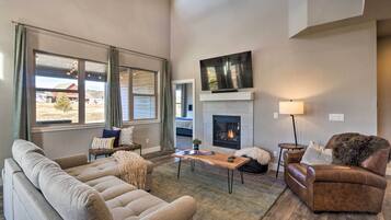 House (4 Bedrooms) | Front of property