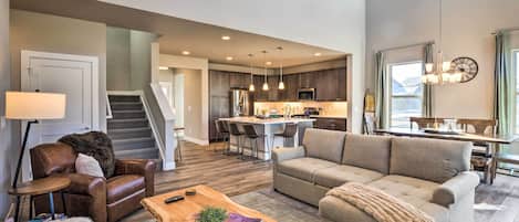 House (4 Bedrooms) | Interior