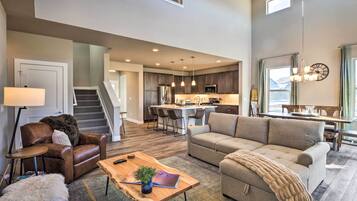 House (4 Bedrooms) | Interior