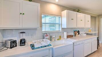 Cottage (2 Bedrooms) | Interior