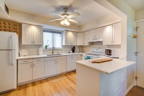 Apartment (1 Bedroom) | Interior