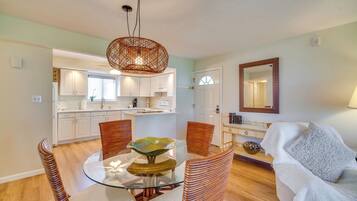 Apartment (1 Bedroom) | Interior