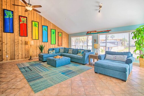 South Padre Home w/ Pool & Hot Tub: Walk to Beach!