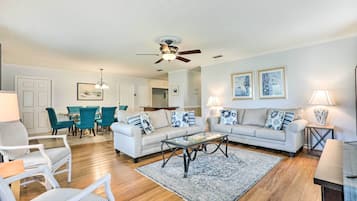 House (3 Bedrooms) | Front of property