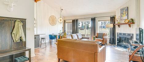 Apartment (3 Bedrooms) | Front of property