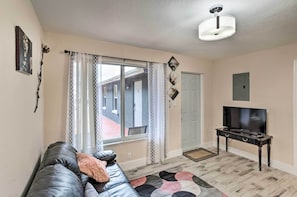 Apartment (1 Bedroom) | Interior