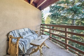 Apartment (2 Bedrooms) | Interior - Rustic Condo w/ Deck < 1 Mi to Angel Fire Resort! (Angel Fire)