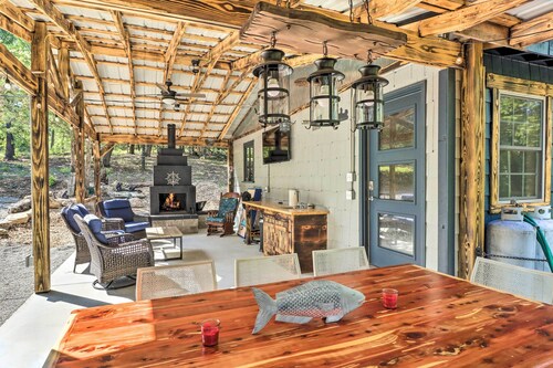 Remodeled Cabin w/ Fire Pit on Norfork Lake!