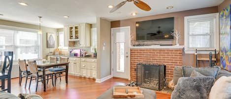 House (2 Bedrooms) | Front of property