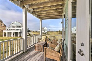 Interior - Breezy Galveston House w/ 2 Decks & Ocean Views! (Galveston)