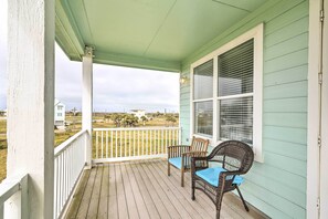 Interior - Breezy Galveston House w/ 2 Decks & Ocean Views! (Galveston)