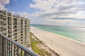 Apartment (2 Bedrooms) | Interior - Idyllic PCB Condo w/ Pool Access & Ocean Views! (Panama City Beach)