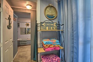 Interior - 1/2 Mi to Beach: Canal-front Galveston Home! (Galveston)