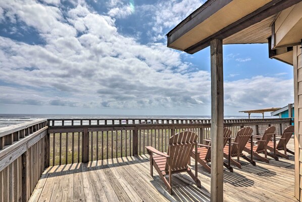 House (3 Bedrooms) | Interior - Steps to Beach: Home w/ Deck in Galveston! (Galveston)