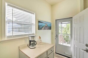 House (2 Bedrooms) | Interior - 1/2 Mi to Beach & Seawall: Galveston Getaway! (Galveston)