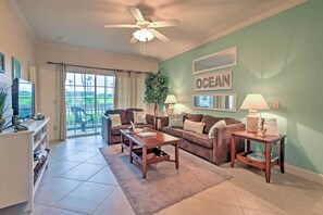 Apartment (2 Bedrooms) | Interior - Oceanfront Galveston Condo: Balcony & Pool Access! (Galveston)