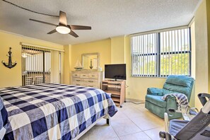 Apartment (4 Bedrooms) | Interior - Breezy Siesta Key Condo w/ Bay Views & Pool! (Siesta Key)