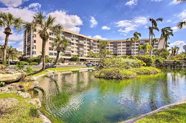 Apartment (4 Bedrooms) | Interior - Breezy Siesta Key Condo w/ Bay Views & Pool! (Siesta Key)